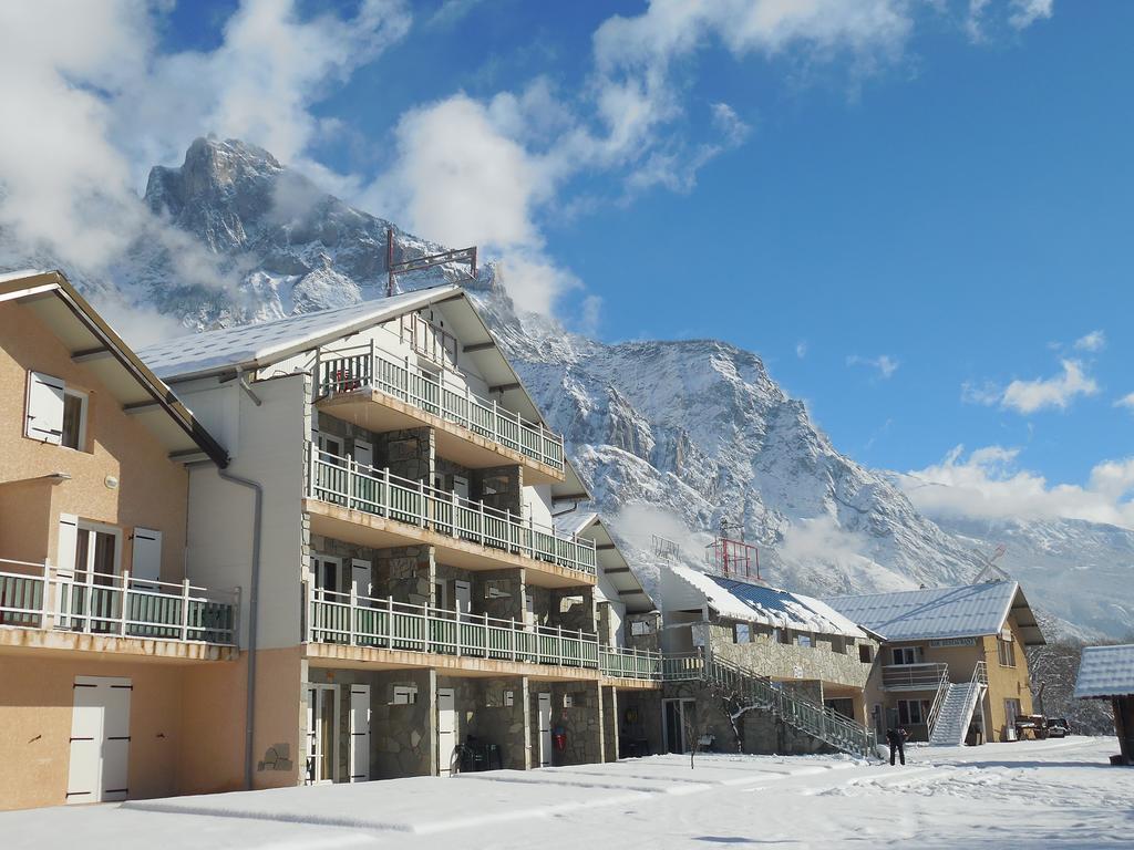 Hotel Restaurant Lancheton Saint-Julien-Mont-Denis Exterior photo