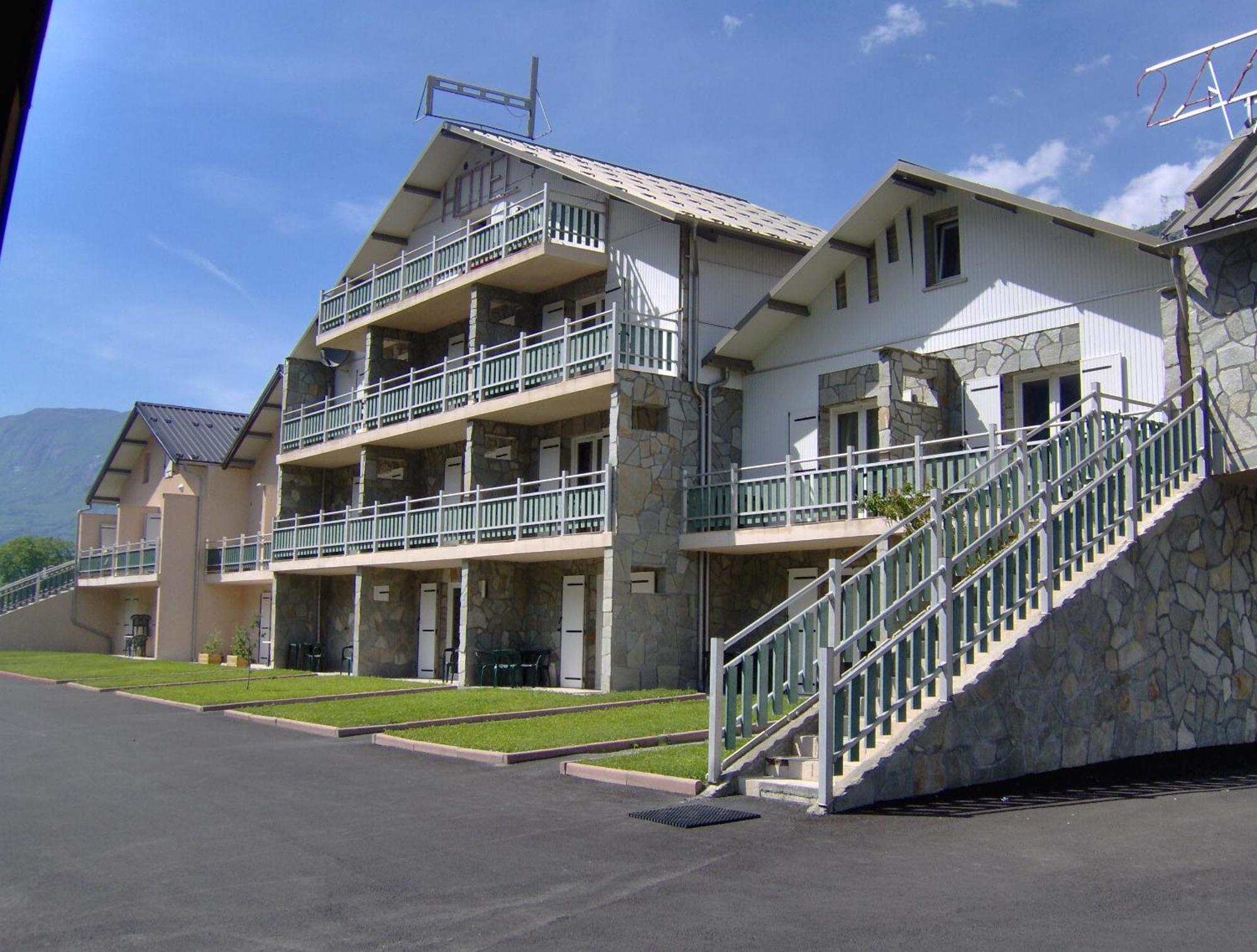Hotel Restaurant Lancheton Saint-Julien-Mont-Denis Exterior photo