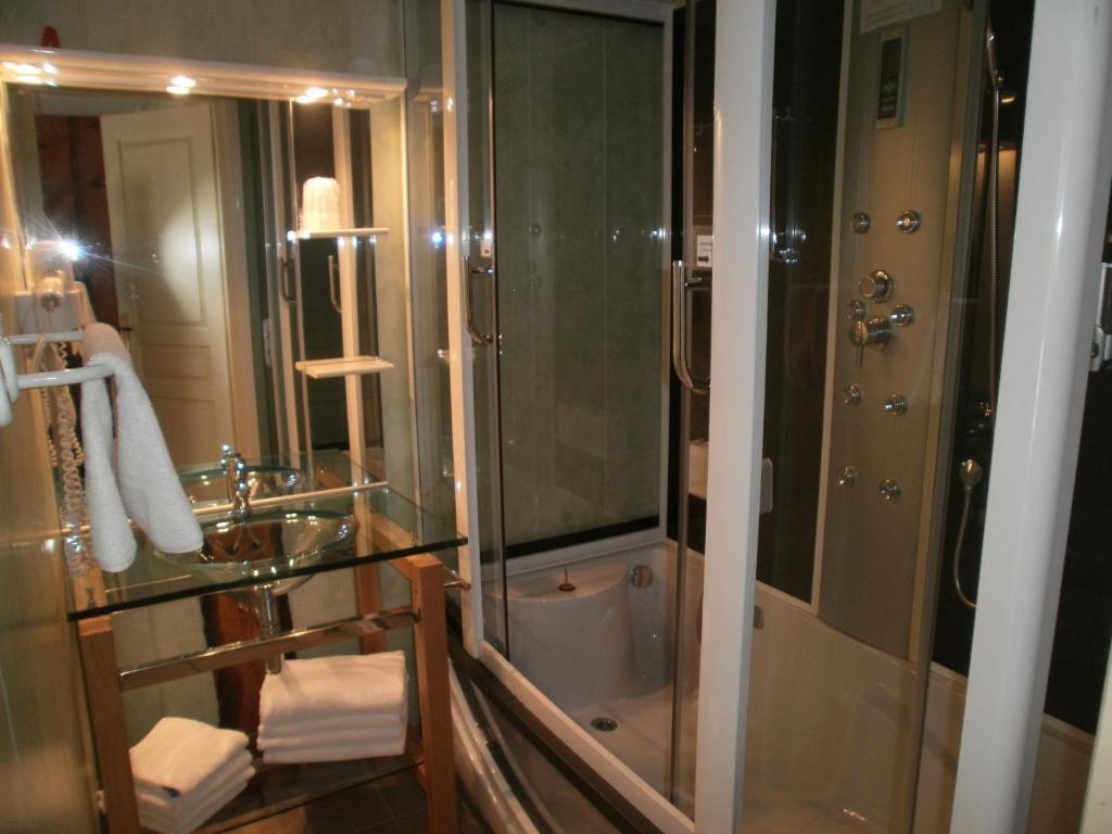 Hotel Restaurant Lancheton Saint-Julien-Mont-Denis Room photo